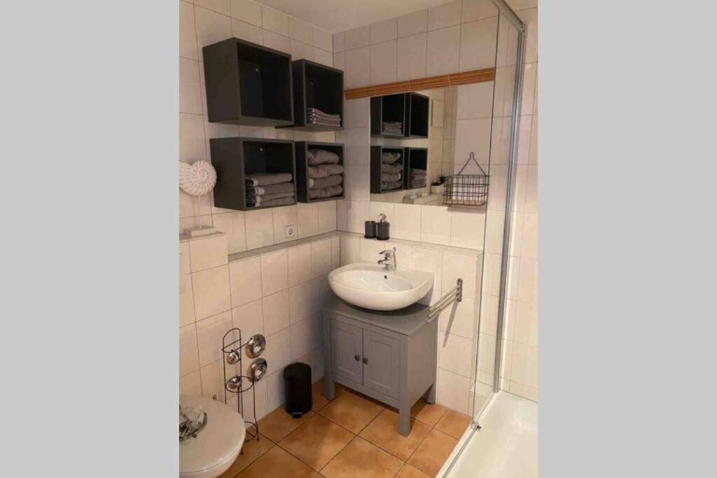 Die Seeblume - Ferienwohnung Mit Pool Und Seeblick Bodman-Ludwigshafen Exterior foto