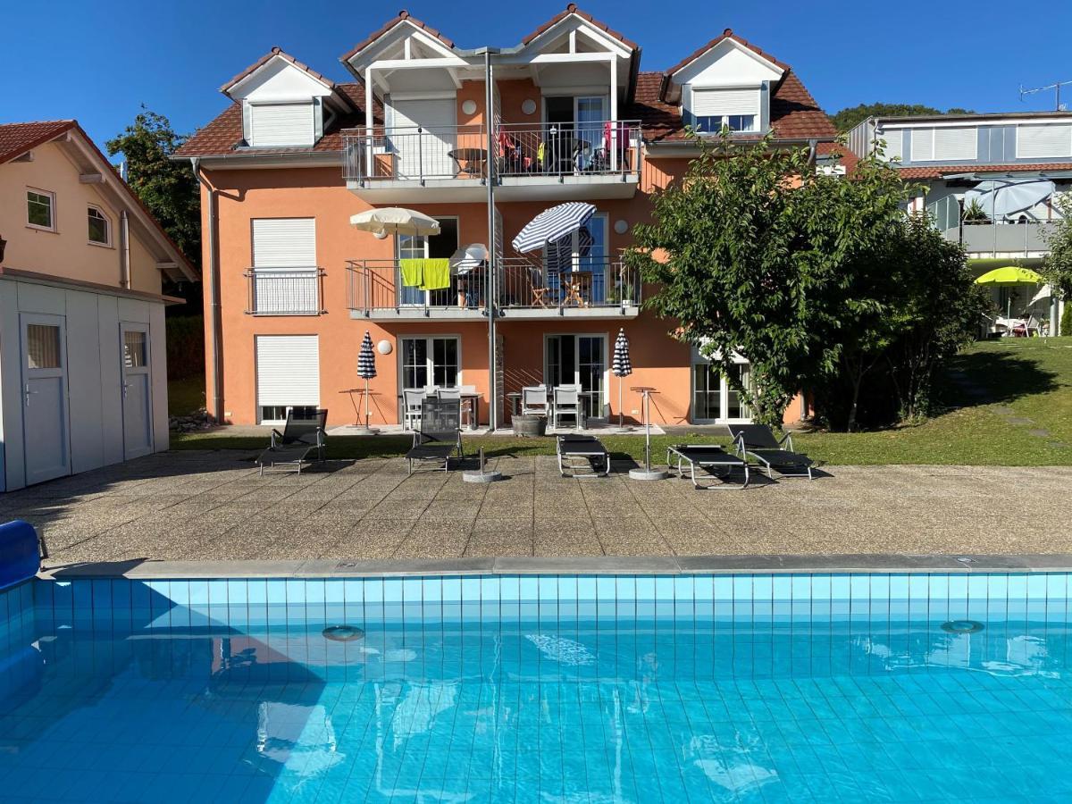 Die Seeblume - Ferienwohnung Mit Pool Und Seeblick Bodman-Ludwigshafen Exterior foto