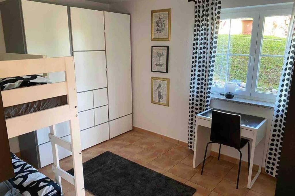 Die Seeblume - Ferienwohnung Mit Pool Und Seeblick Bodman-Ludwigshafen Exterior foto