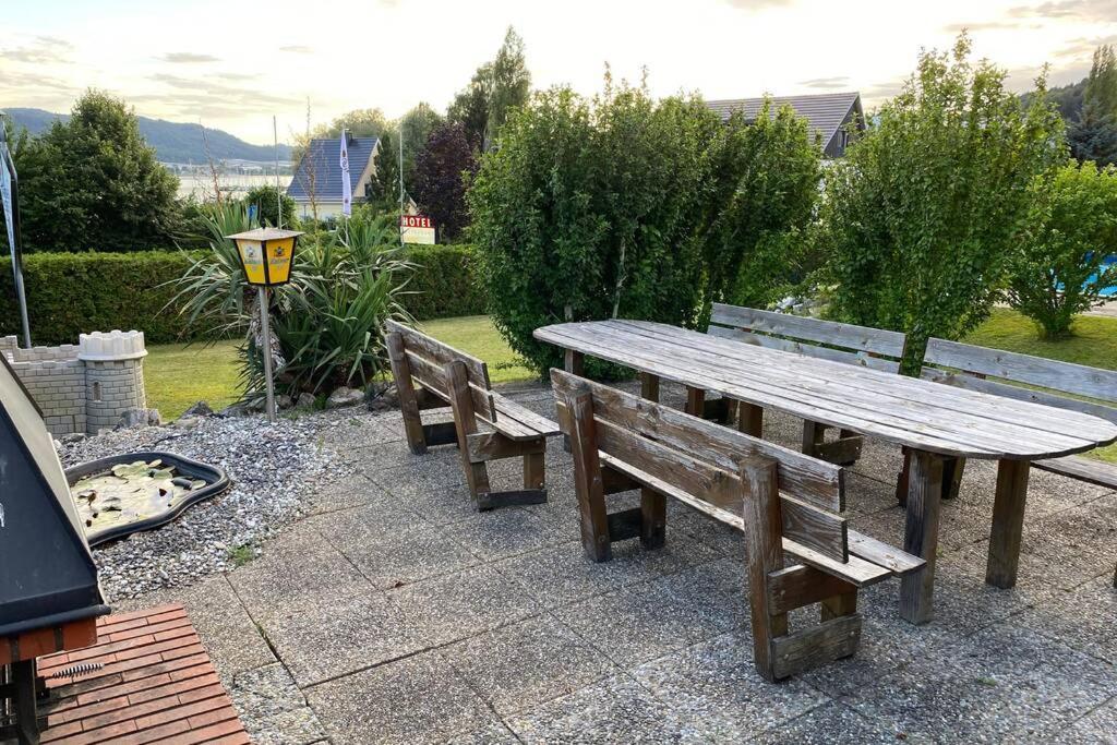 Die Seeblume - Ferienwohnung Mit Pool Und Seeblick Bodman-Ludwigshafen Exterior foto